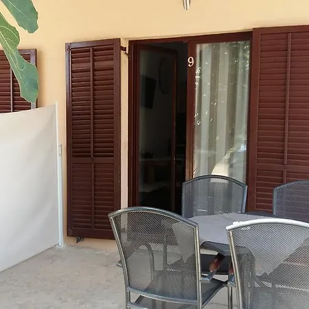Morska Vila * Vir