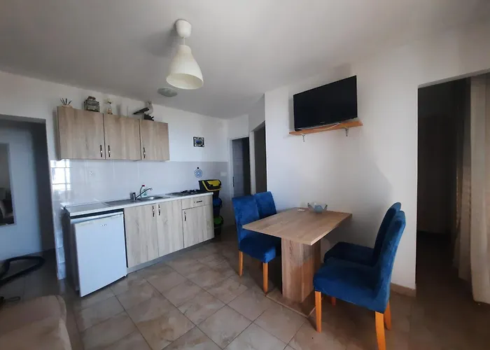 公寓 Morska Vila 维尔